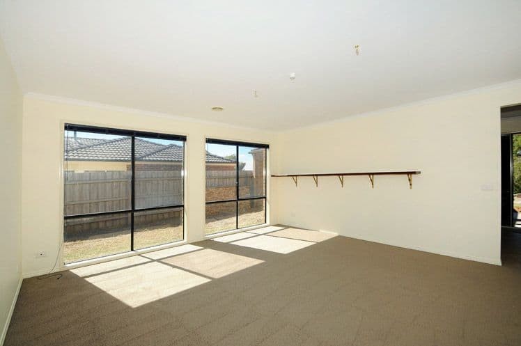 8 Flora Park Way, Carrum Downs VIC 3201, Carrum Downs - Thumbnail 4