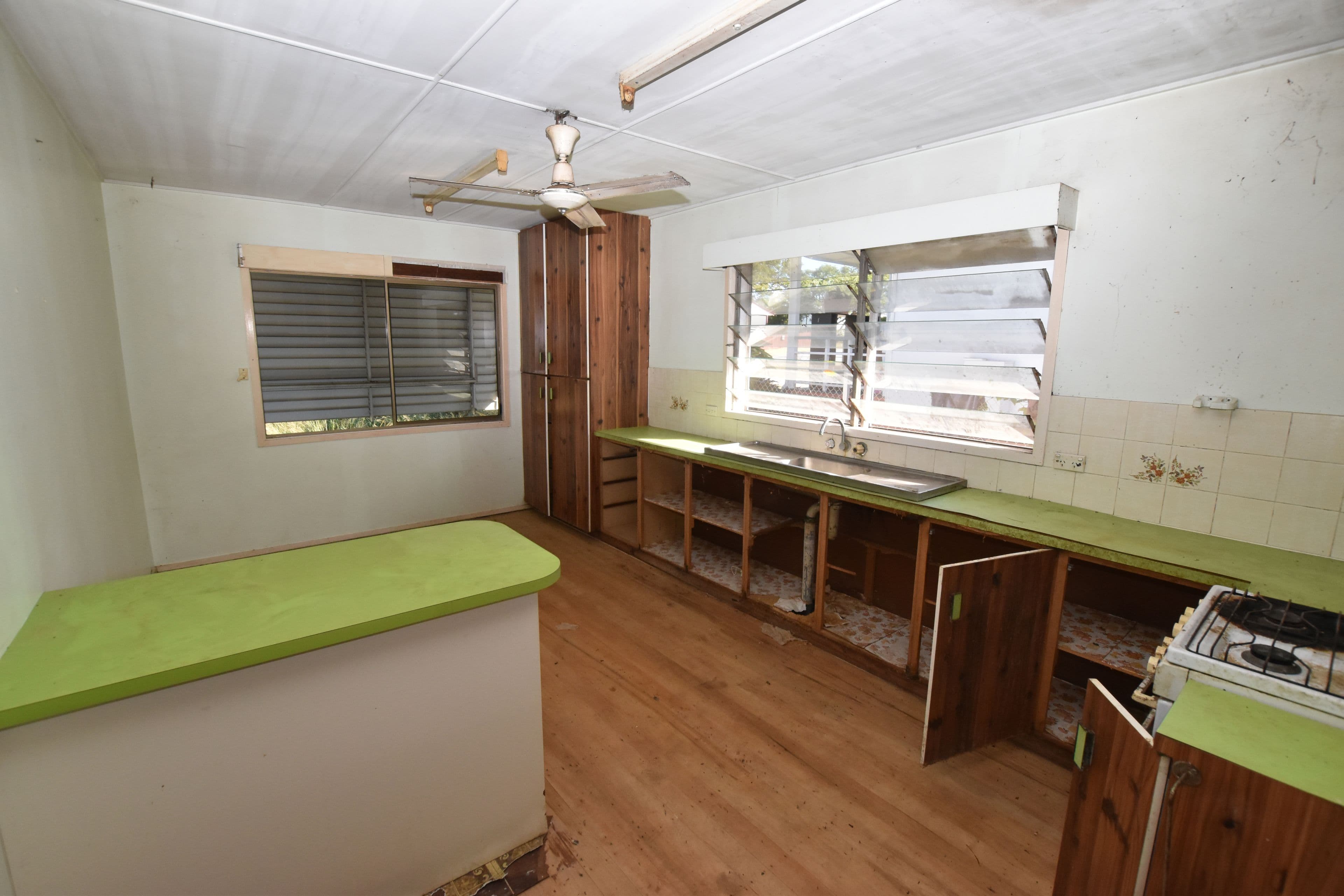 26 Pershouse Street, Barney Point QLD 4680, Barney Point - Thumbnail 3