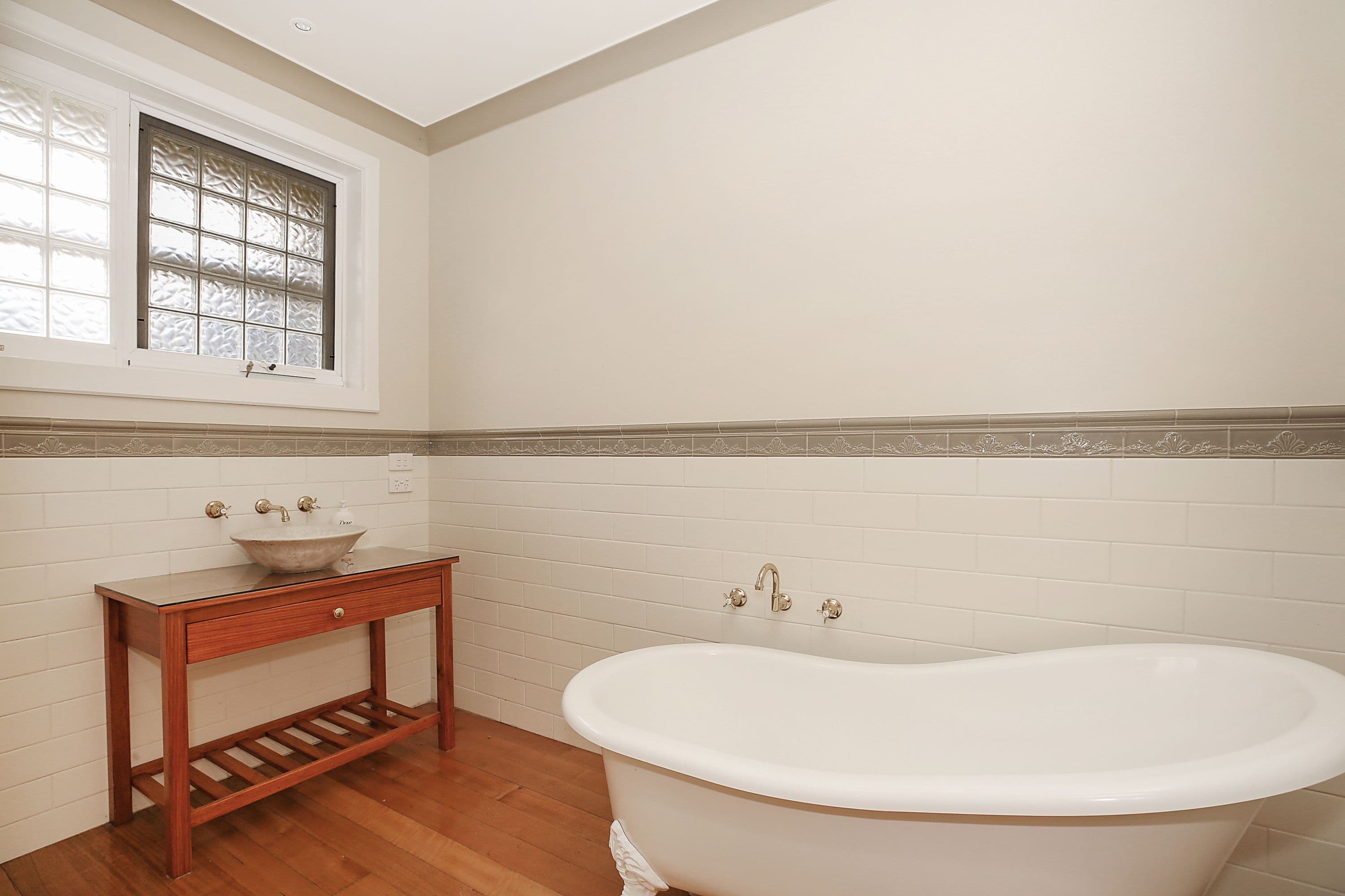 27 Clarke Street, Cobden VIC 3266, Cobden - Thumbnail 3