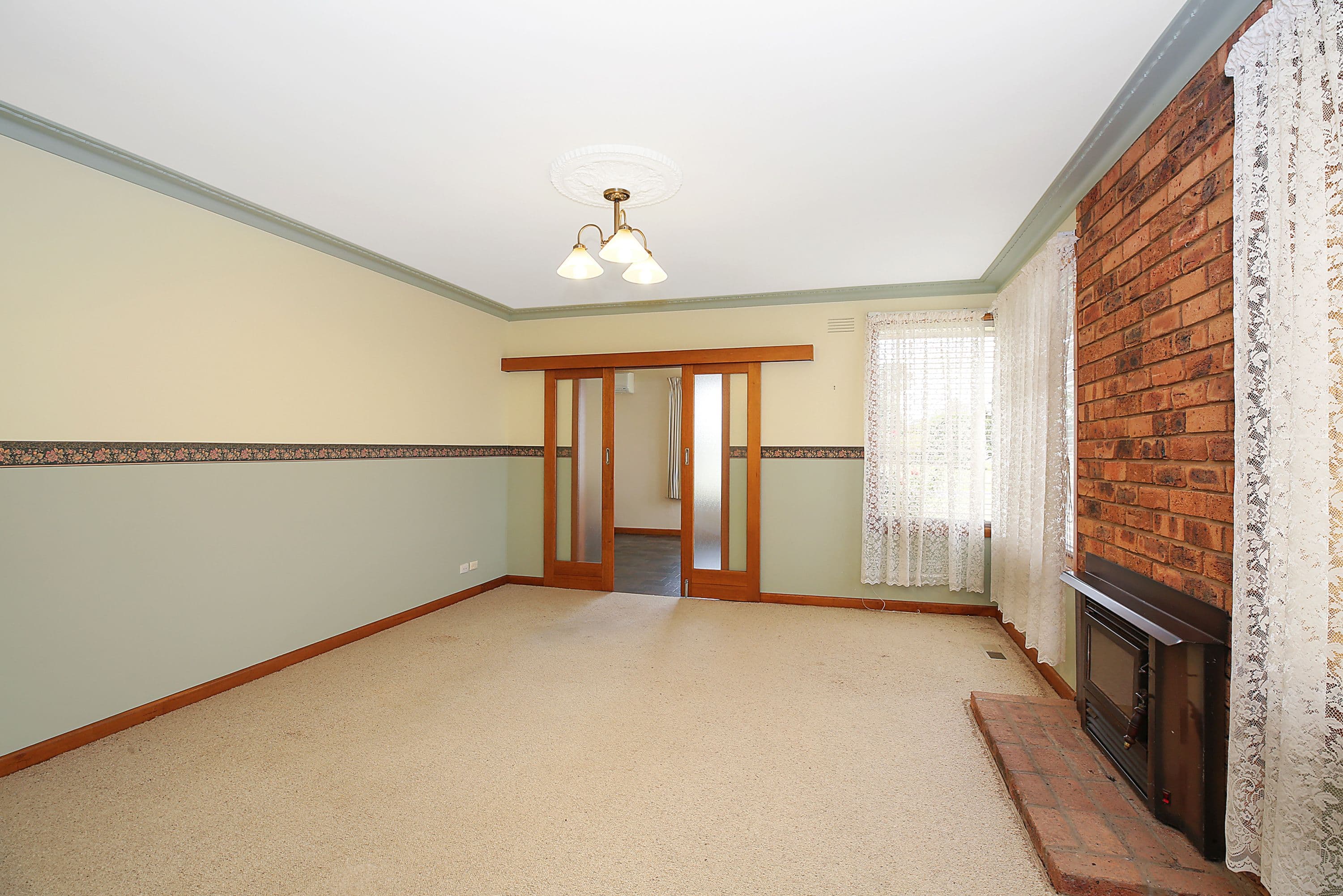 27 Clarke Street, Cobden VIC 3266, Cobden - Thumbnail 5