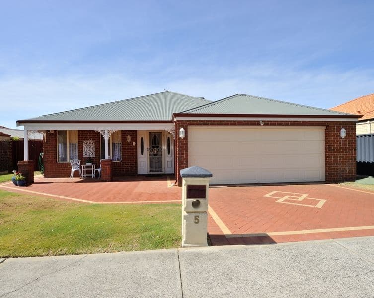 5 Antuka Road, Rockingham WA 6168, Rockingham - Image 1