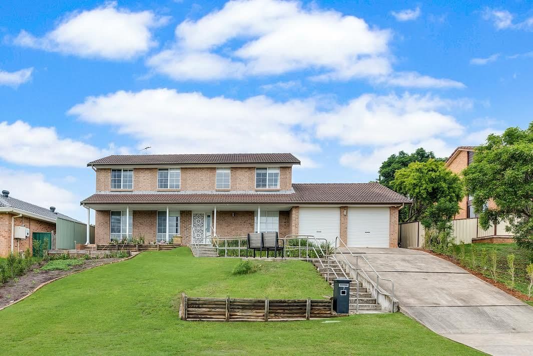 7 Yangtze Place, Kearns - Image 1