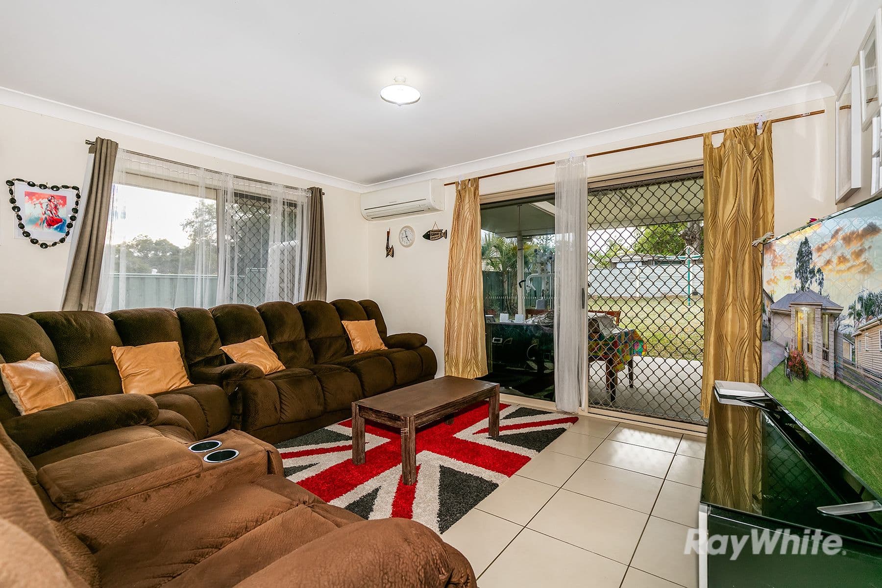 13 Pamela Crescent, Woodridge QLD 4114, Woodridge - Thumbnail 4