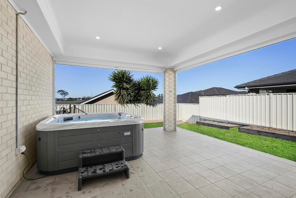 14 Luff Close, Oran Park, NSW, 2570, Oran Park - Thumbnail 3