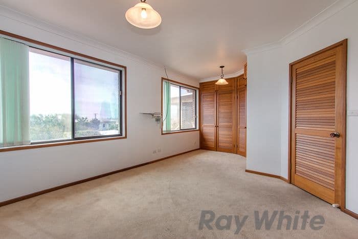 17 Park Avenue, Caves Beach - Thumbnail 7