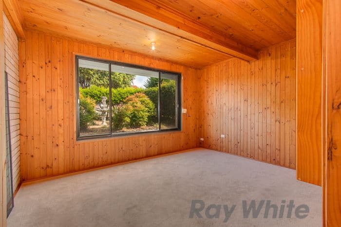 17 Park Avenue, Caves Beach - Thumbnail 8