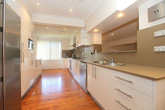 1 Briar Place, GEORGES HALL NSW 2198, Georges Hall - Thumbnail 5
