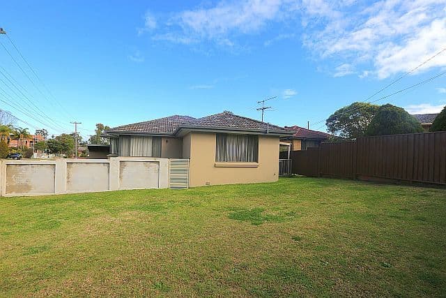 1 Briar Place, GEORGES HALL NSW 2198, Georges Hall - Thumbnail 7