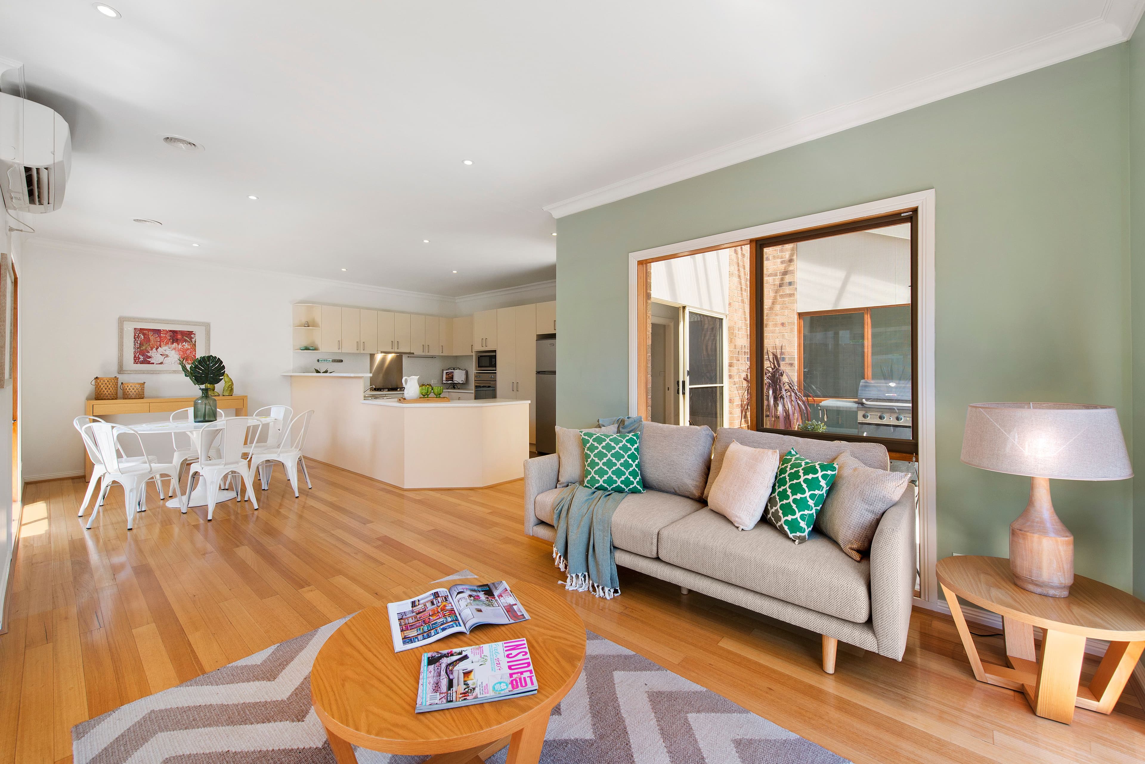 4 Glen Ebor Avenue, Blackburn VIC 3130, Blackburn - Thumbnail 2
