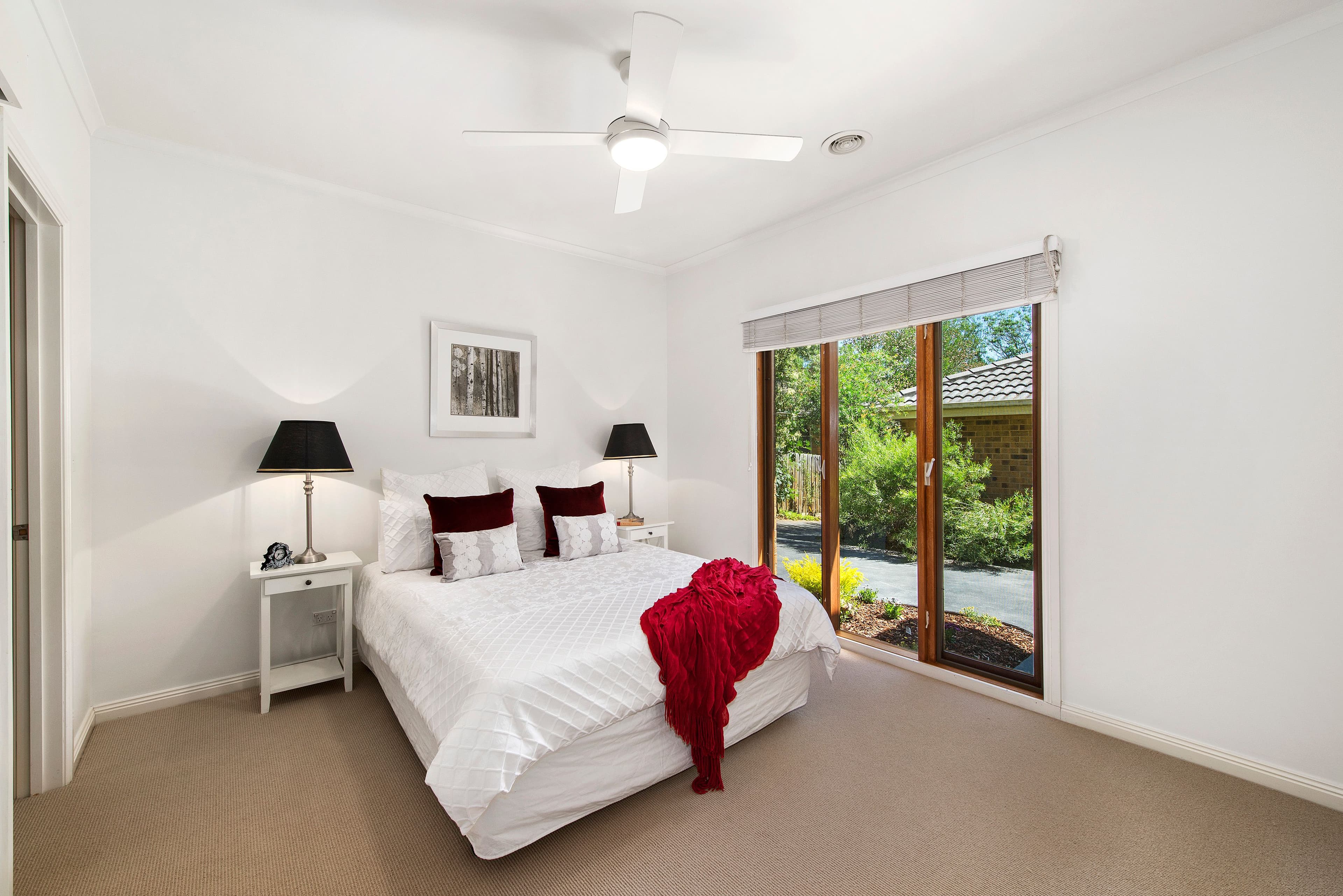 4 Glen Ebor Avenue, Blackburn VIC 3130, Blackburn - Thumbnail 6