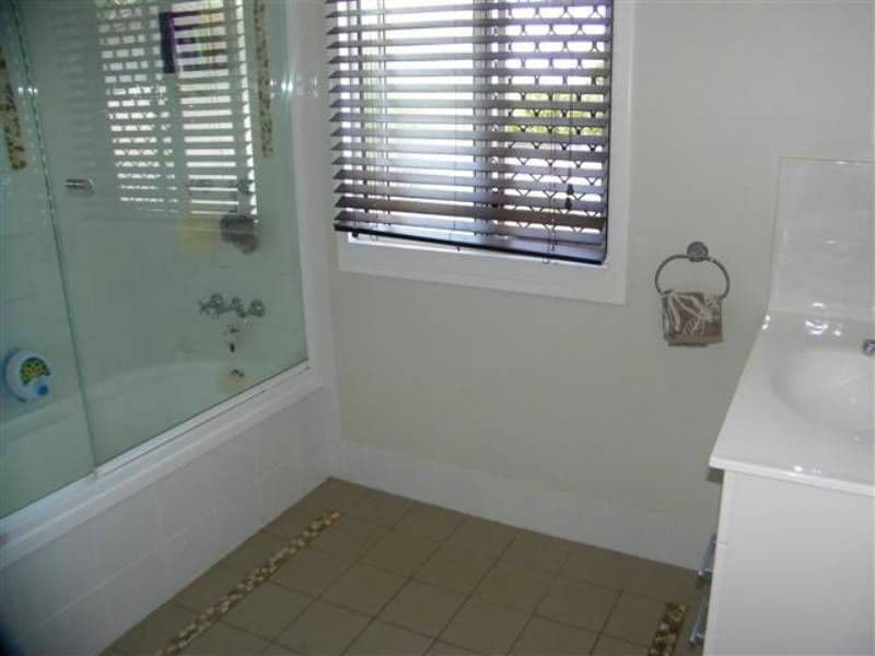 30 AGNES Street, GLADSTONE QLD 4680, South Gladstone - Thumbnail 2