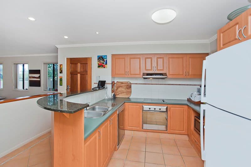 36 'Maximes' 226 Cheltenham Drive, ROBINA QLD 4226, Robina - Thumbnail 2