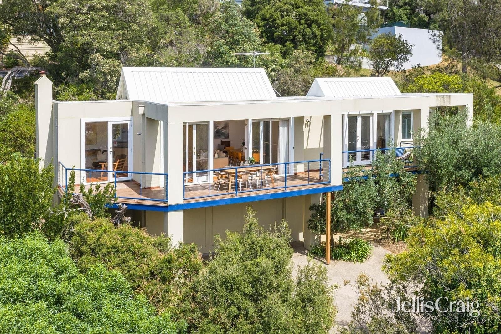 20 Farnsworth Avenue, Portsea, Portsea - Thumbnail 2