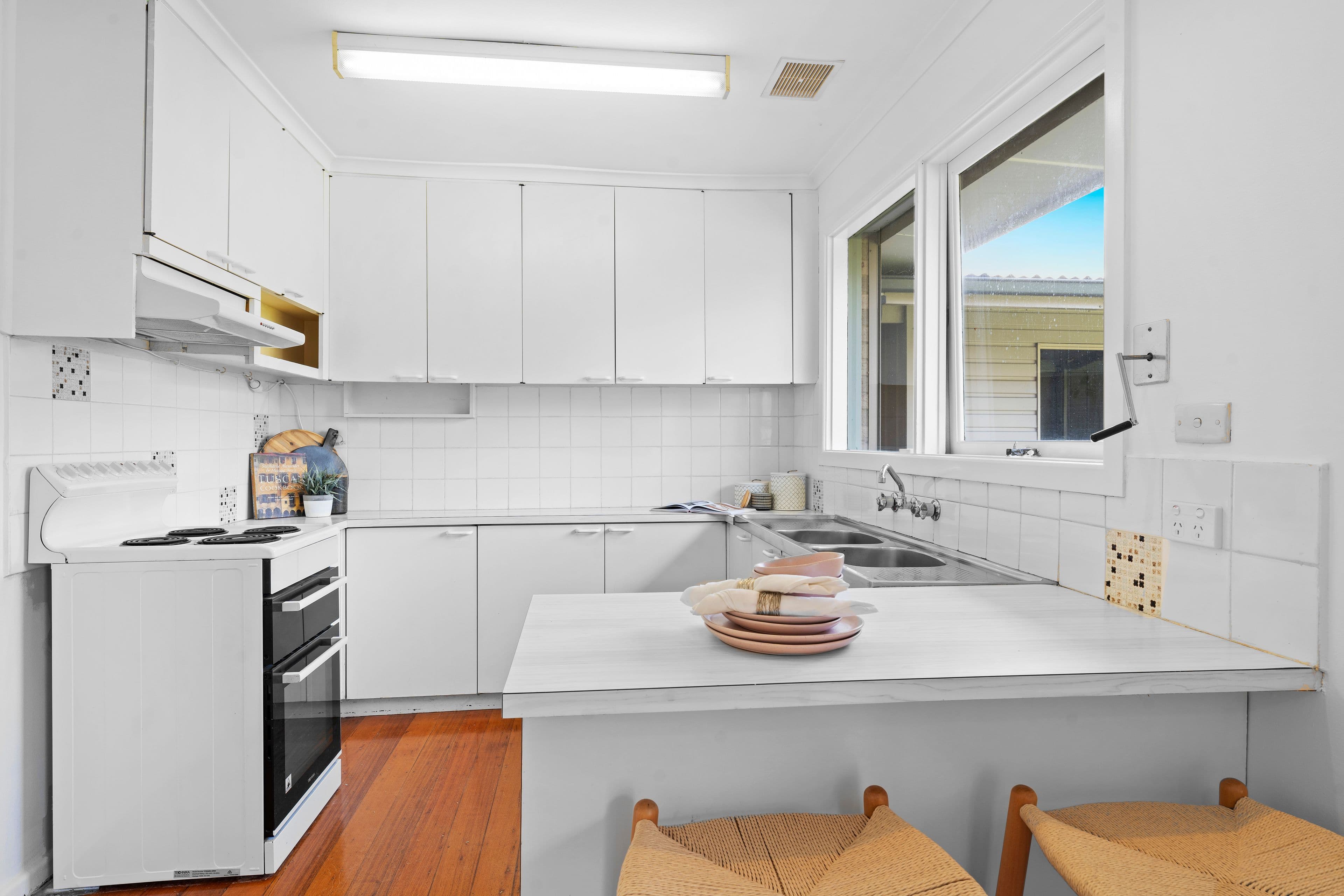 34 Kathryn Road, Knoxfield VIC 3180, Knoxfield - Thumbnail 3