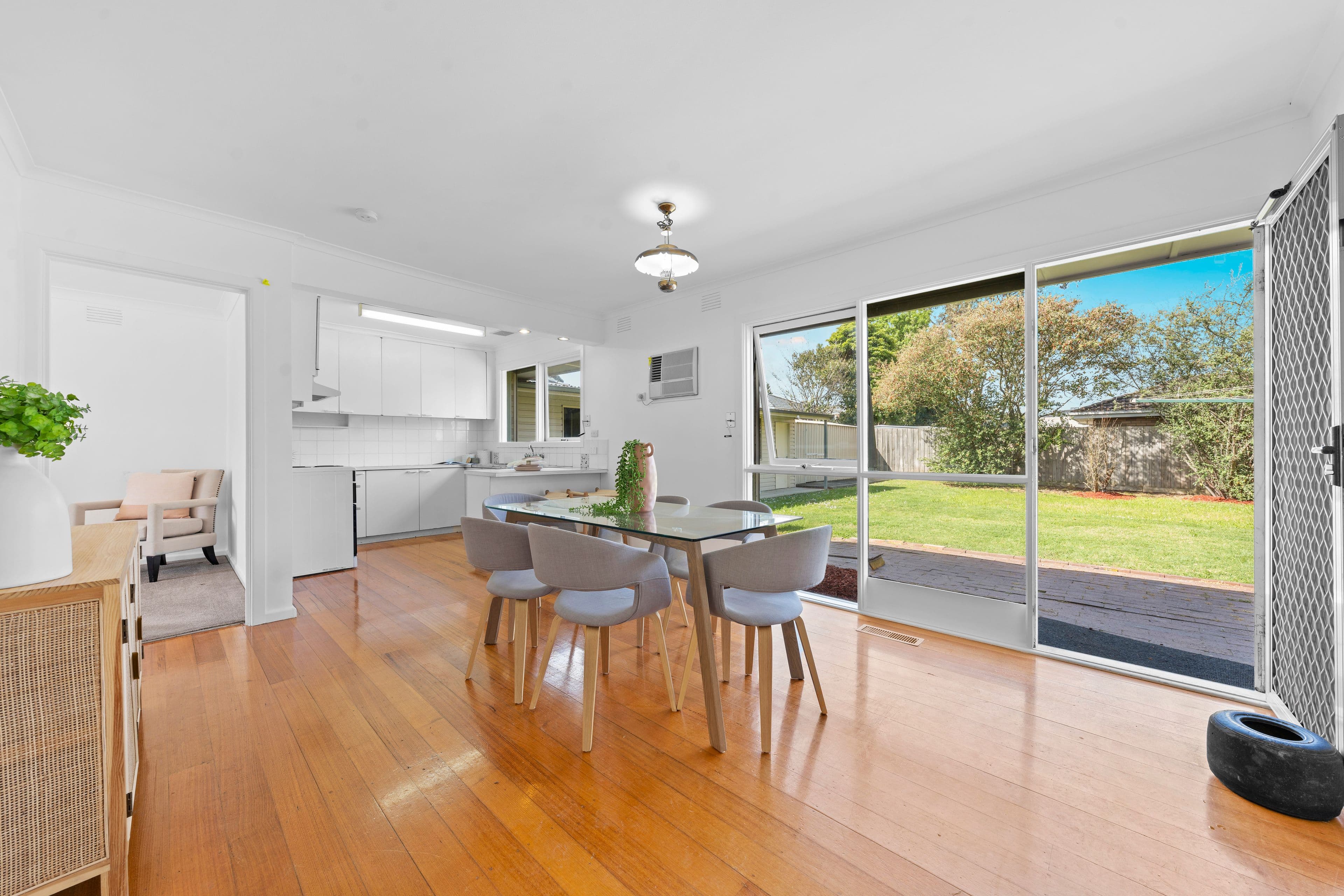 34 Kathryn Road, Knoxfield VIC 3180, Knoxfield - Thumbnail 5