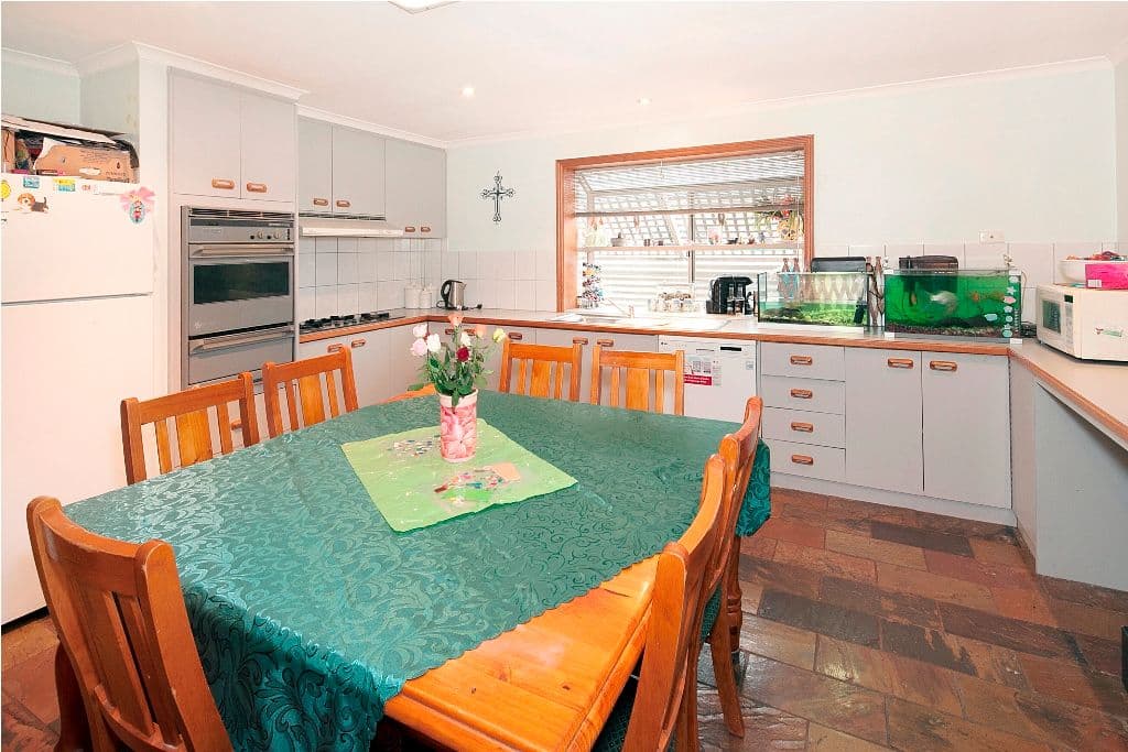 20 Panorama Drive, DELACOMBE VIC 3356, Delacombe - Thumbnail 3