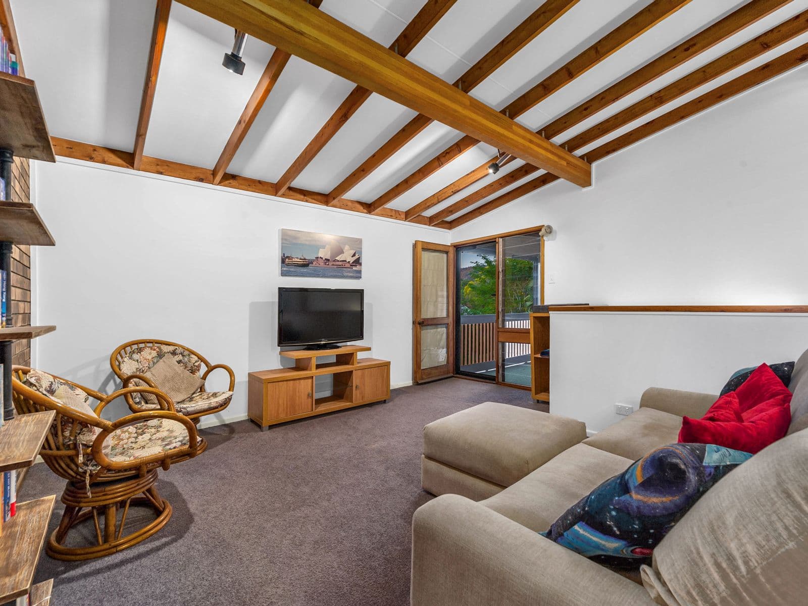 14 Burrumbuck Street, Chapel Hill QLD 4069, Chapel Hill - Thumbnail 5