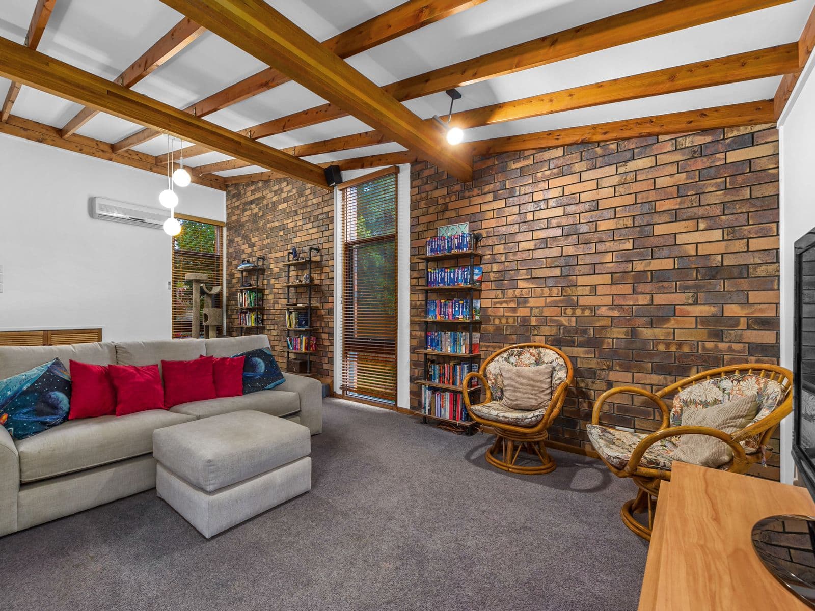 14 Burrumbuck Street, Chapel Hill QLD 4069, Chapel Hill - Thumbnail 6