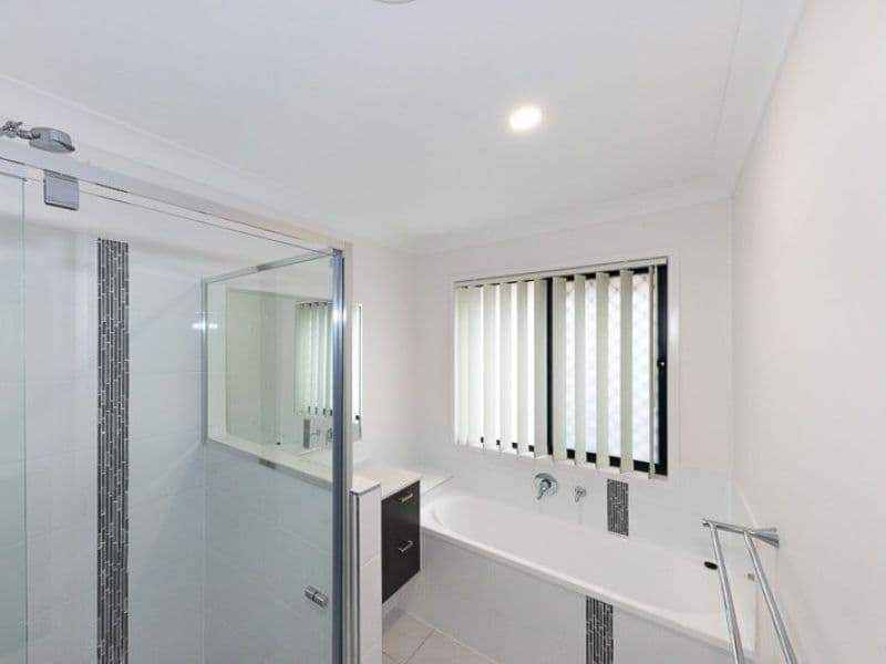 43 Creekview Court, Lawnton QLD 4501, Lawnton - Thumbnail 3