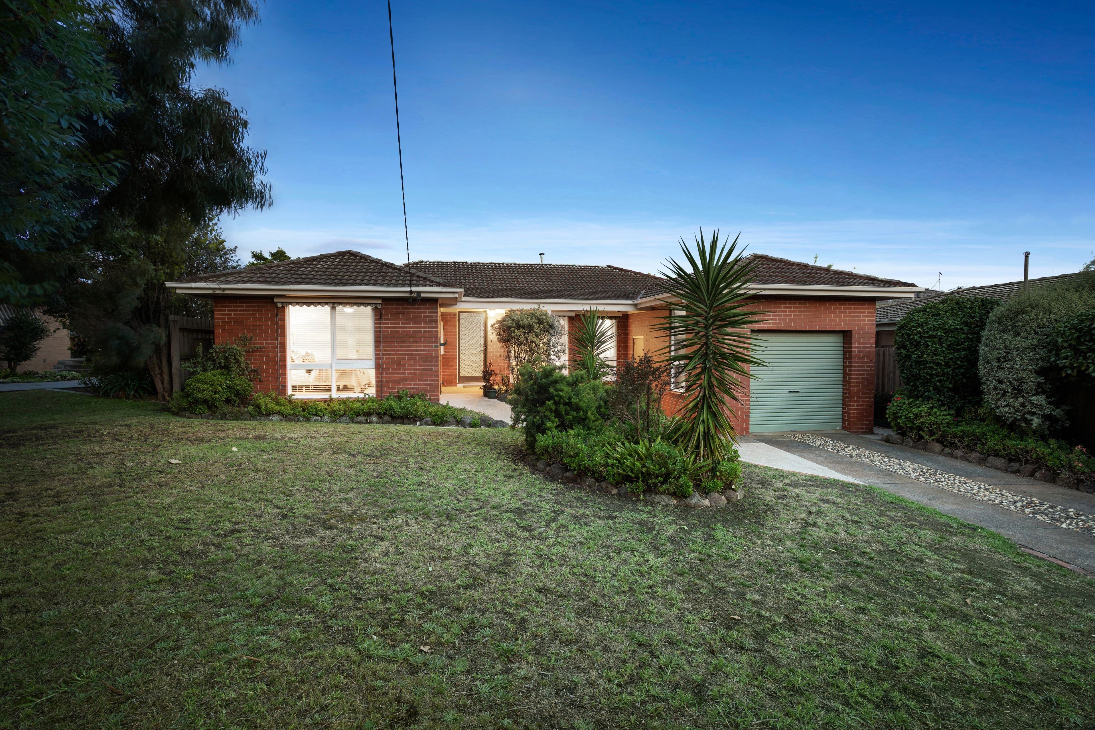 8 Abelia Court, Bundoora VIC 3083, Bundoora - Thumbnail 2