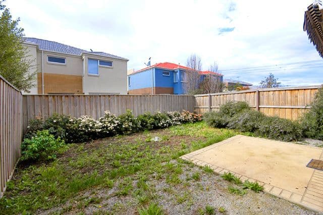 7 Viewbank Circuit, ROXBURGH PARK VIC 3064, Roxburgh Park - Thumbnail 8