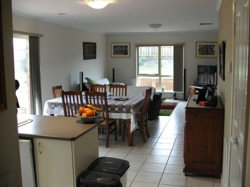 37 Ebony Drive, PAKENHAM VIC 3810, Pakenham - Thumbnail 2