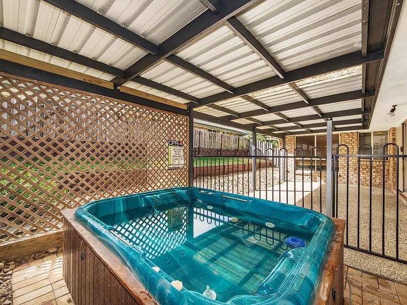 6 Kingman Court, Pacific Pines QLD 4211, Pacific Pines - Thumbnail 4