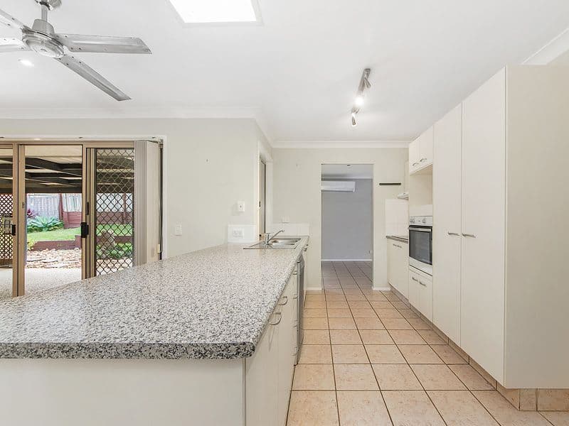 6 Kingman Court, Pacific Pines QLD 4211, Pacific Pines - Thumbnail 8