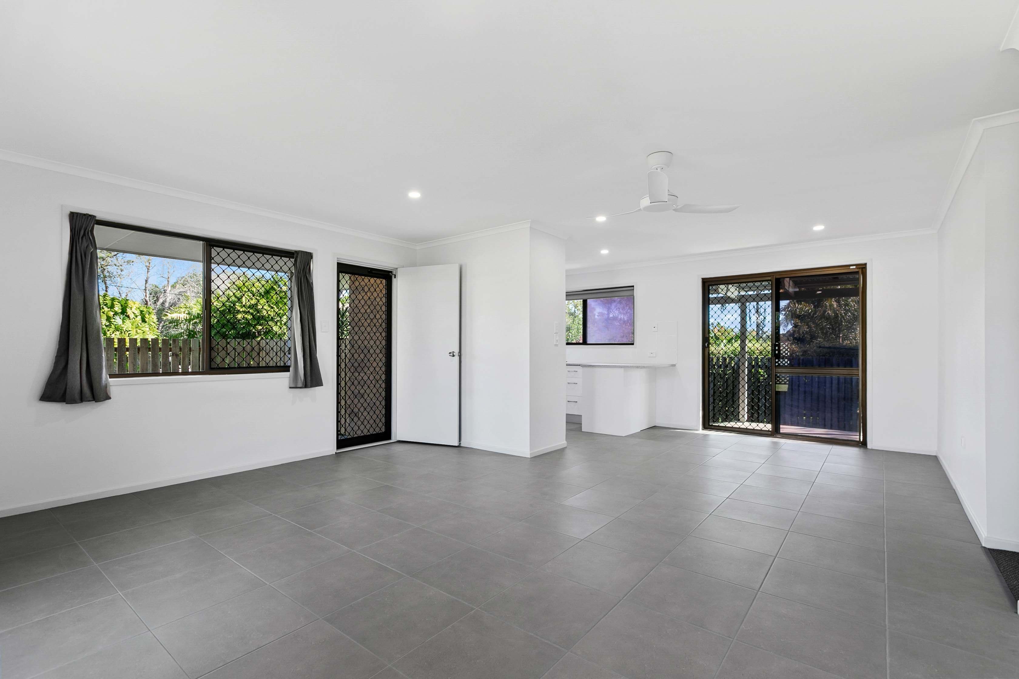 8 Charleville Street, Point Vernon QLD 4655, Point Vernon - Thumbnail 3