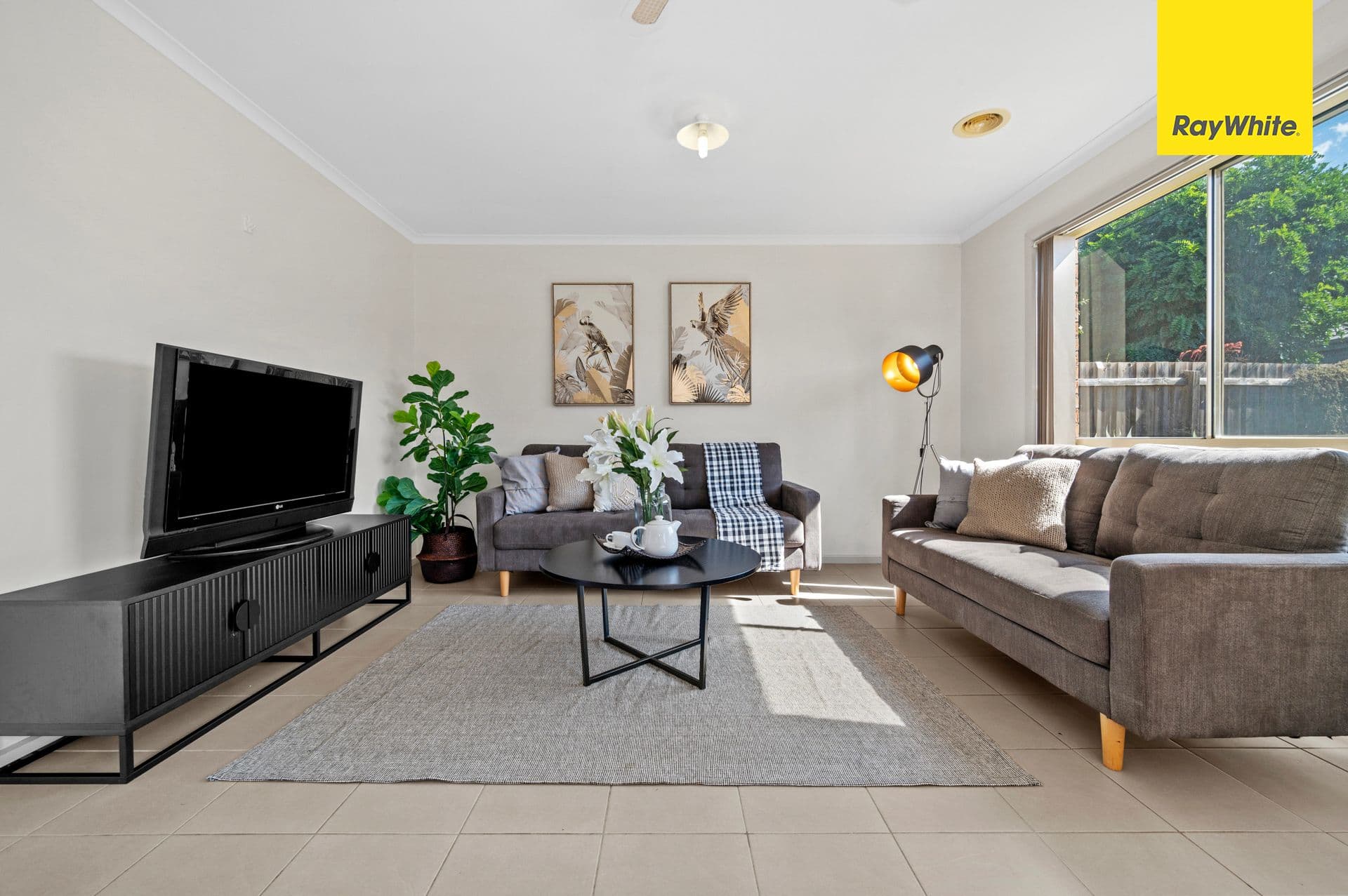 8 Granholm Grove, Melton VIC 3337, Melton - Thumbnail 2