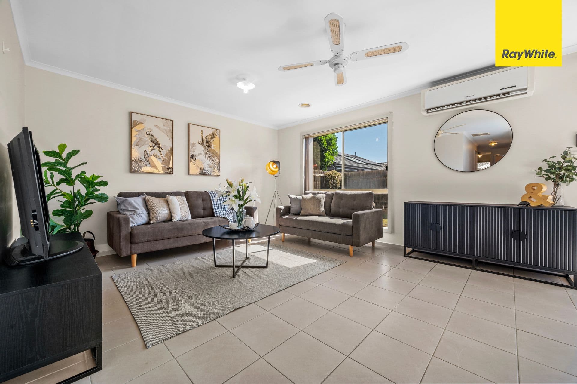8 Granholm Grove, Melton VIC 3337, Melton - Thumbnail 3