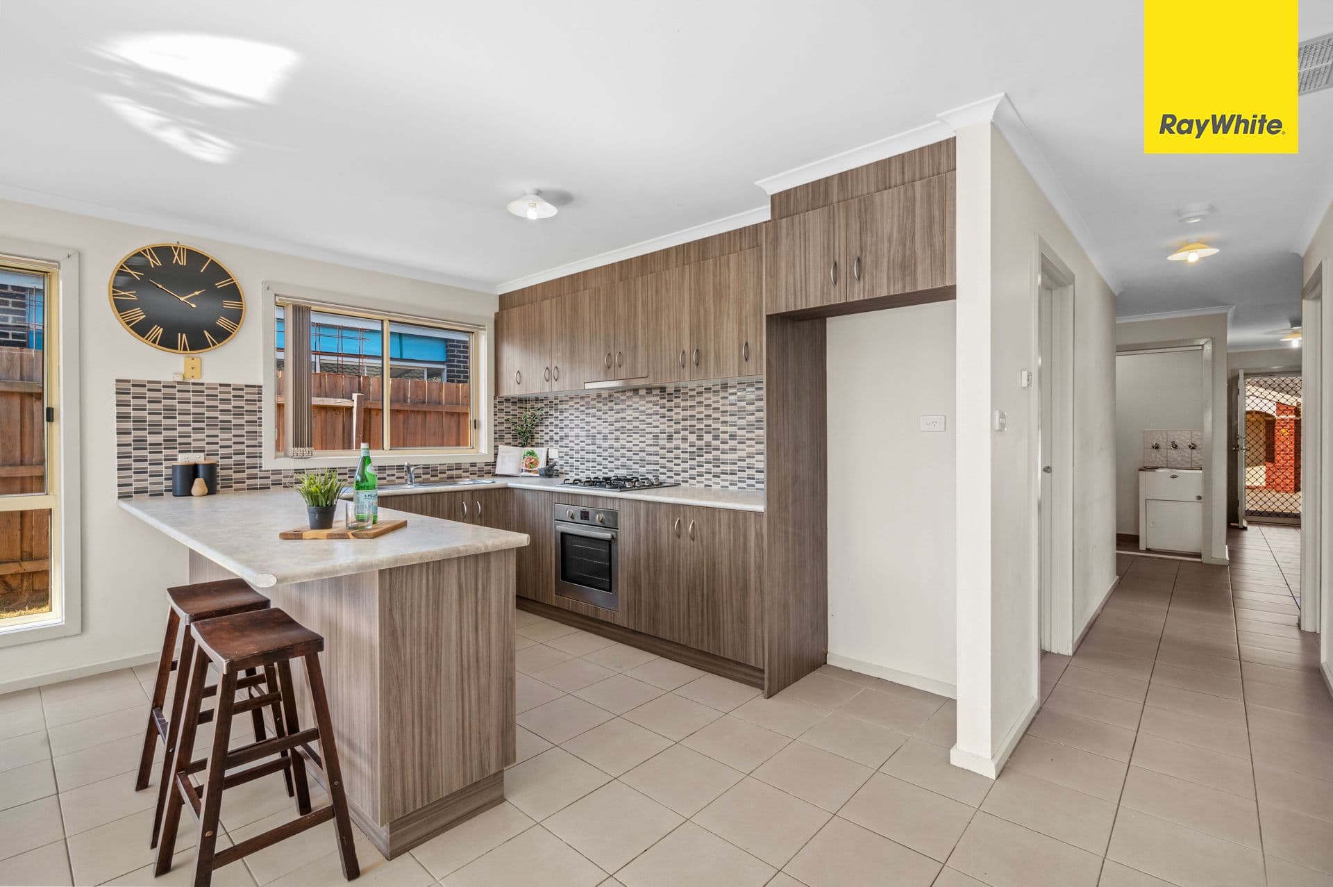 8 Granholm Grove, Melton VIC 3337, Melton - Thumbnail 5