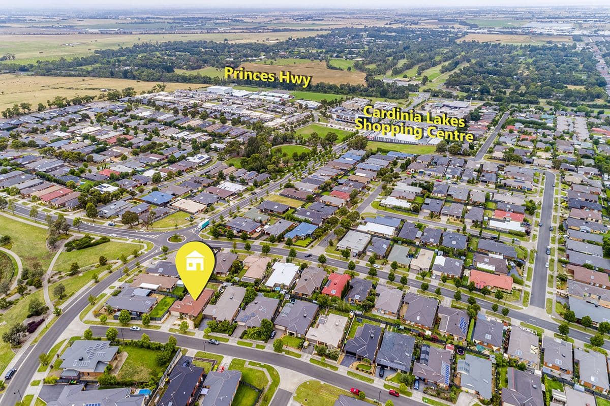 3 Adrian Drive, Pakenham VIC 3810, Pakenham - Thumbnail 3