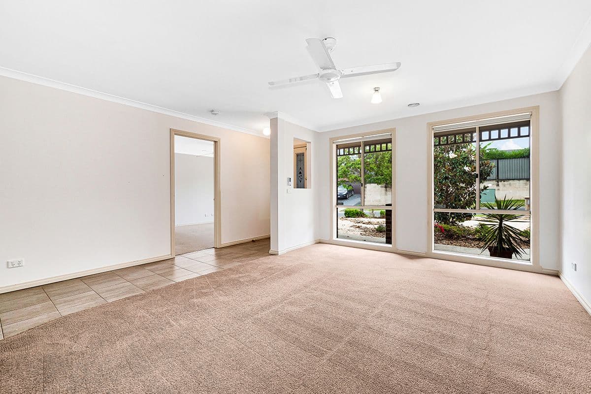 3 Adrian Drive, Pakenham VIC 3810, Pakenham - Thumbnail 5