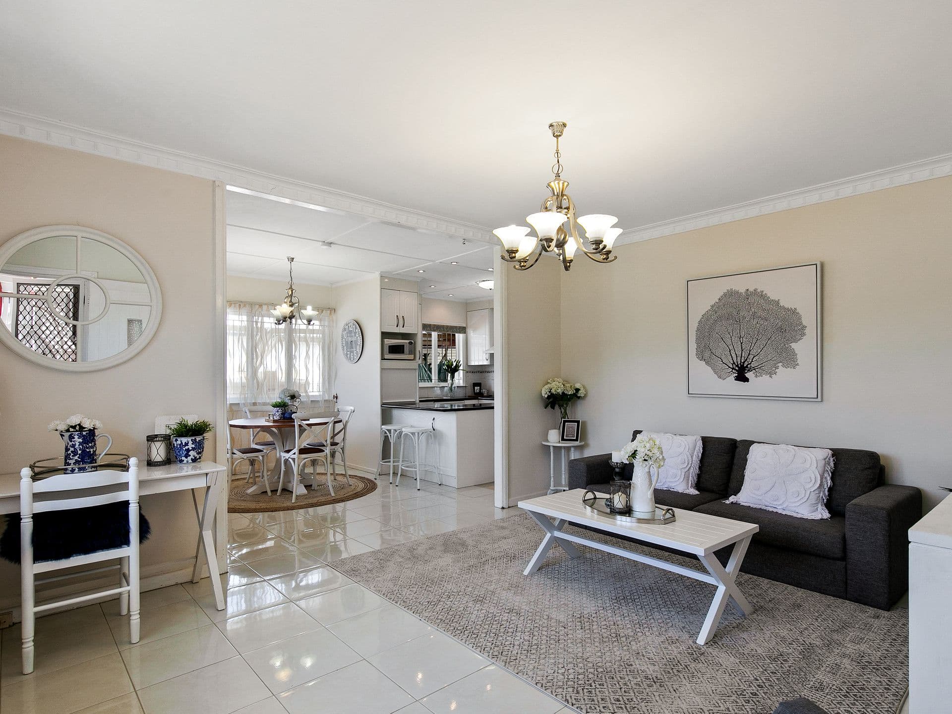 27 Sapphire Street, Holland Park QLD 4121, Holland Park - Thumbnail 3
