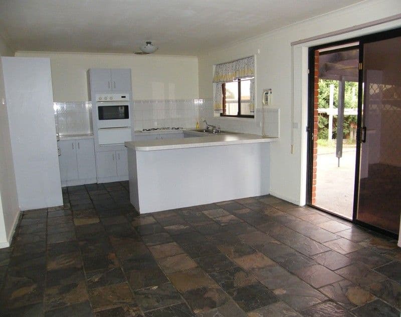 25 Elstar Road, NARRE WARREN VIC 3805, Narre Warren - Thumbnail 2