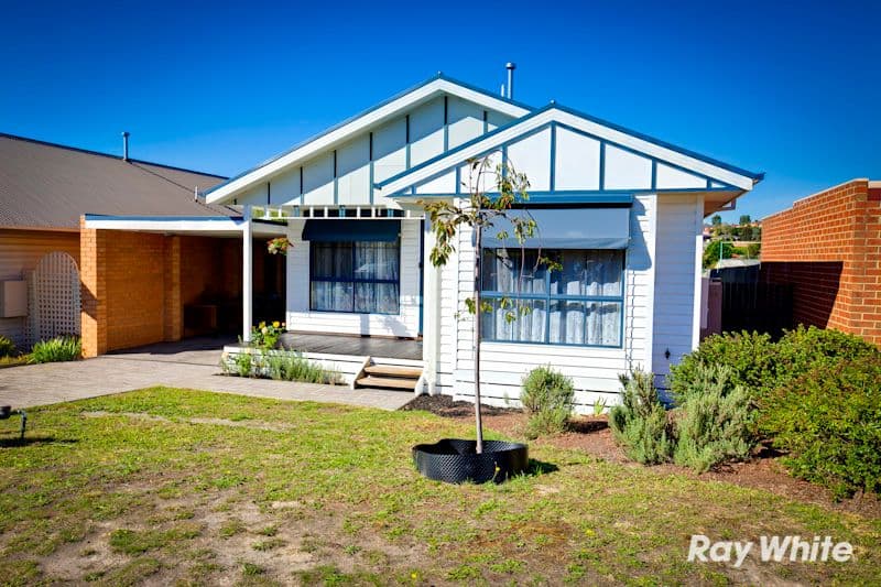 19 Meaby Drive, PAKENHAM VIC 3810, Pakenham - Thumbnail 6