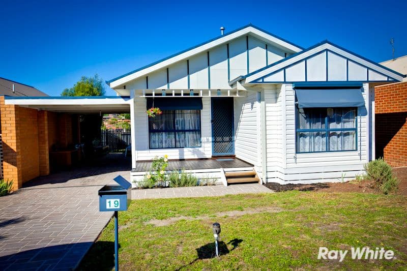19 Meaby Drive, PAKENHAM VIC 3810, Pakenham - Thumbnail 7