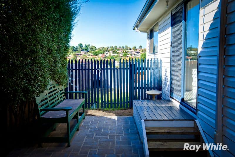 19 Meaby Drive, PAKENHAM VIC 3810, Pakenham - Thumbnail 8
