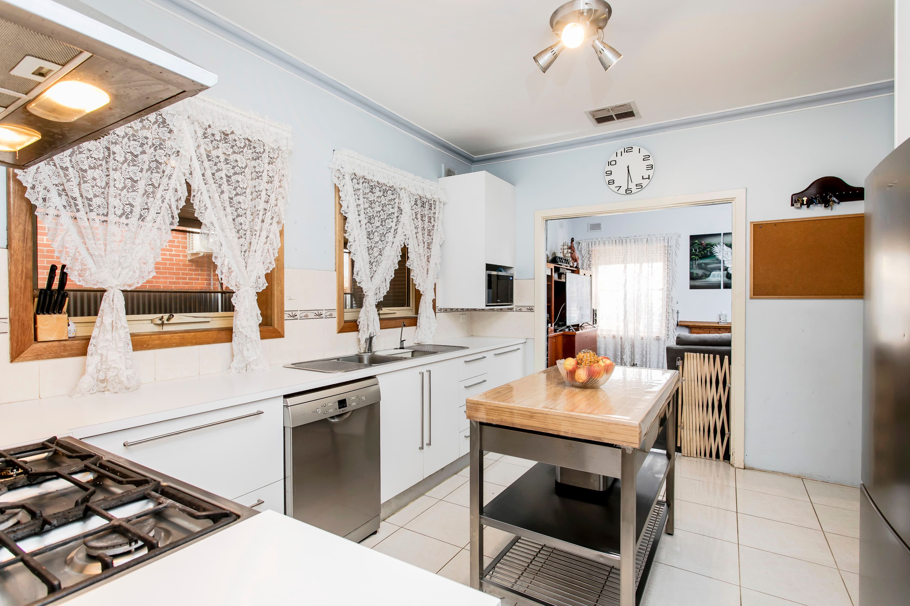 66 Pildappa Avenue, Park Holme SA 5043, Park Holme - Thumbnail 6