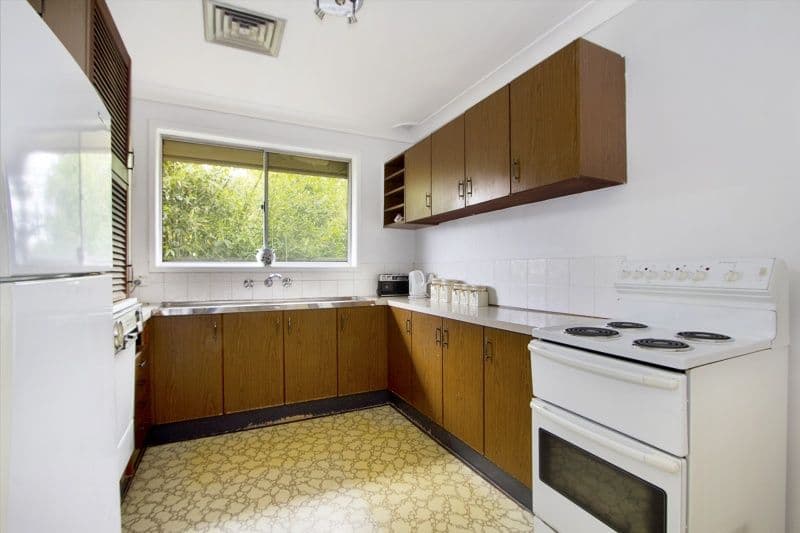 10 Yvonne Street, GREYSTANES NSW 2145, Greystanes - Thumbnail 2
