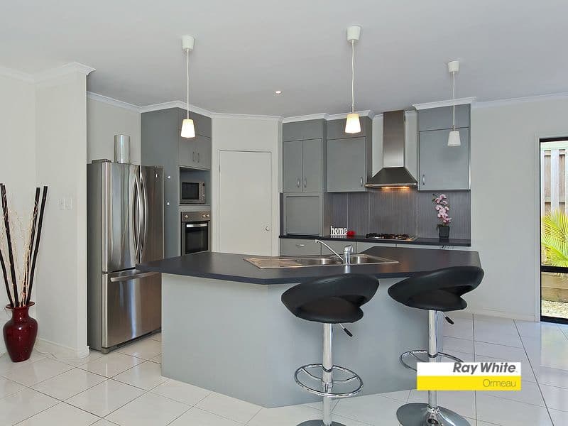 33 Strathburn Crescent, ORMEAU QLD 4208, Ormeau - Thumbnail 2