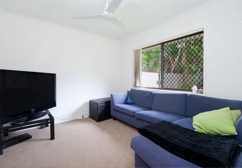 3 Mentone Avenue, BUNDALL QLD 4217, Bundall - Thumbnail 3