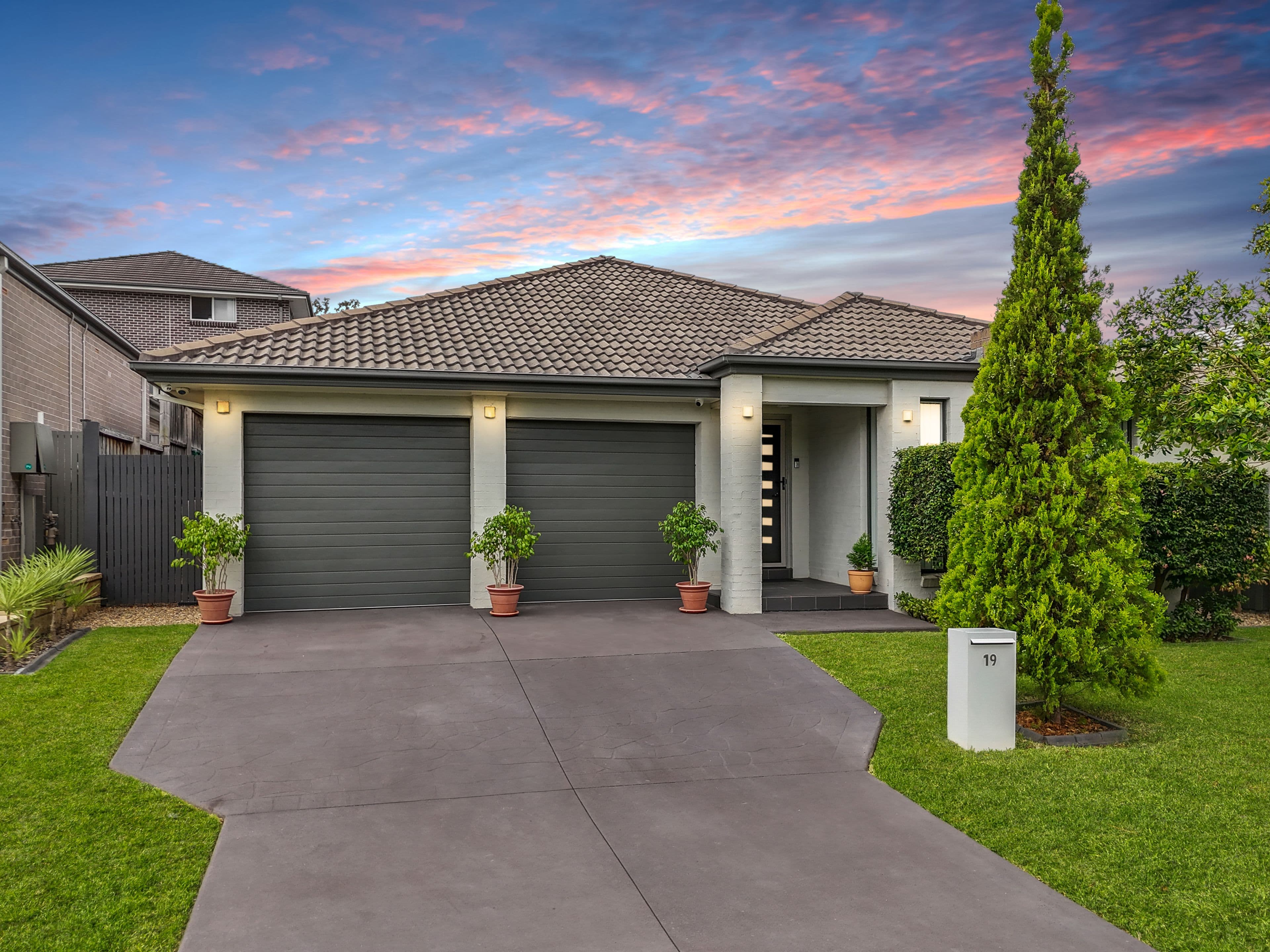 19 Robey Avenue, Middleton Grange NSW 2171, Middleton Grange - Image 1