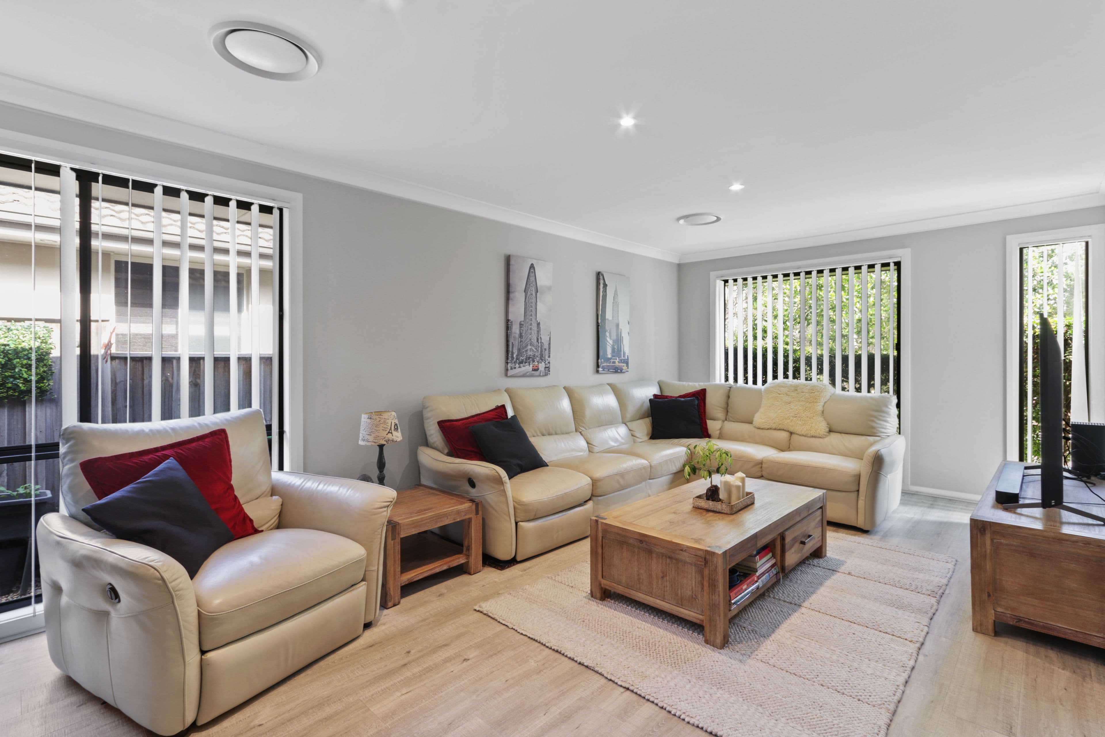 19 Robey Avenue, Middleton Grange NSW 2171, Middleton Grange - Thumbnail 2