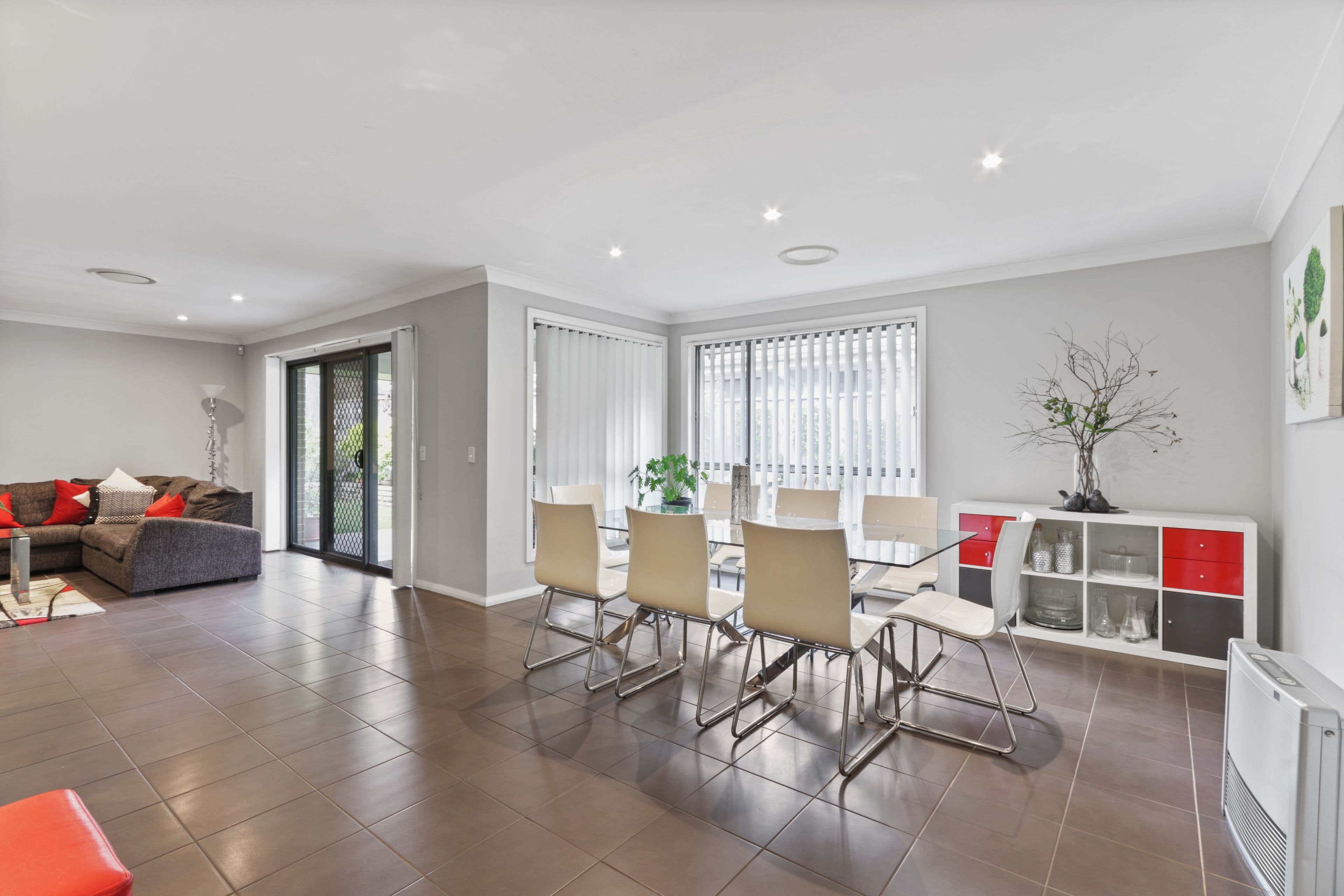 19 Robey Avenue, Middleton Grange NSW 2171, Middleton Grange - Thumbnail 6