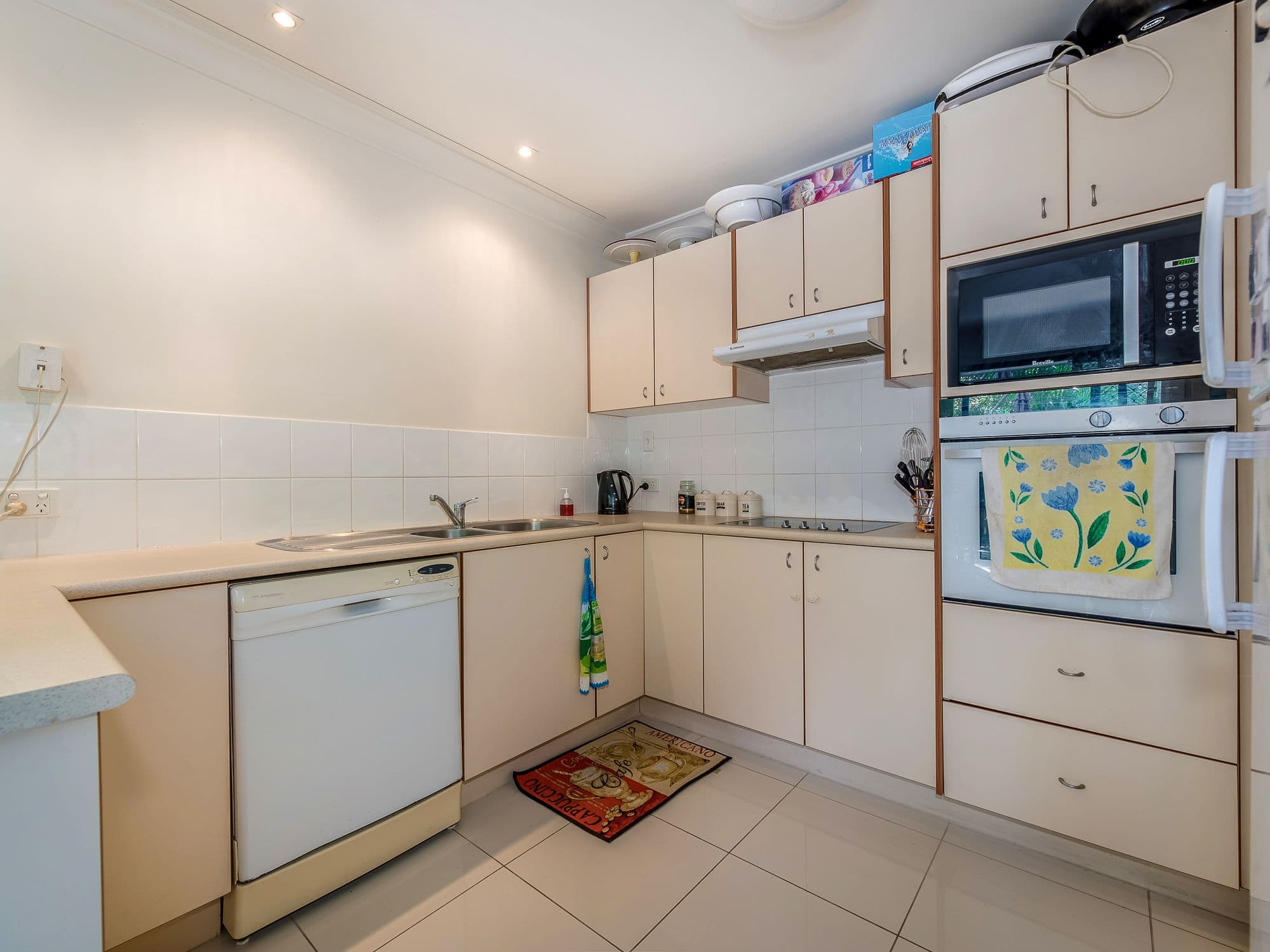 12 Satinwood Street, Noosaville QLD 4566, Noosaville - Thumbnail 3