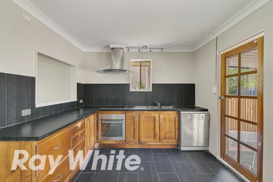 18 Wain Avenue, Logan Central QLD 4114, Logan Central - Thumbnail 3