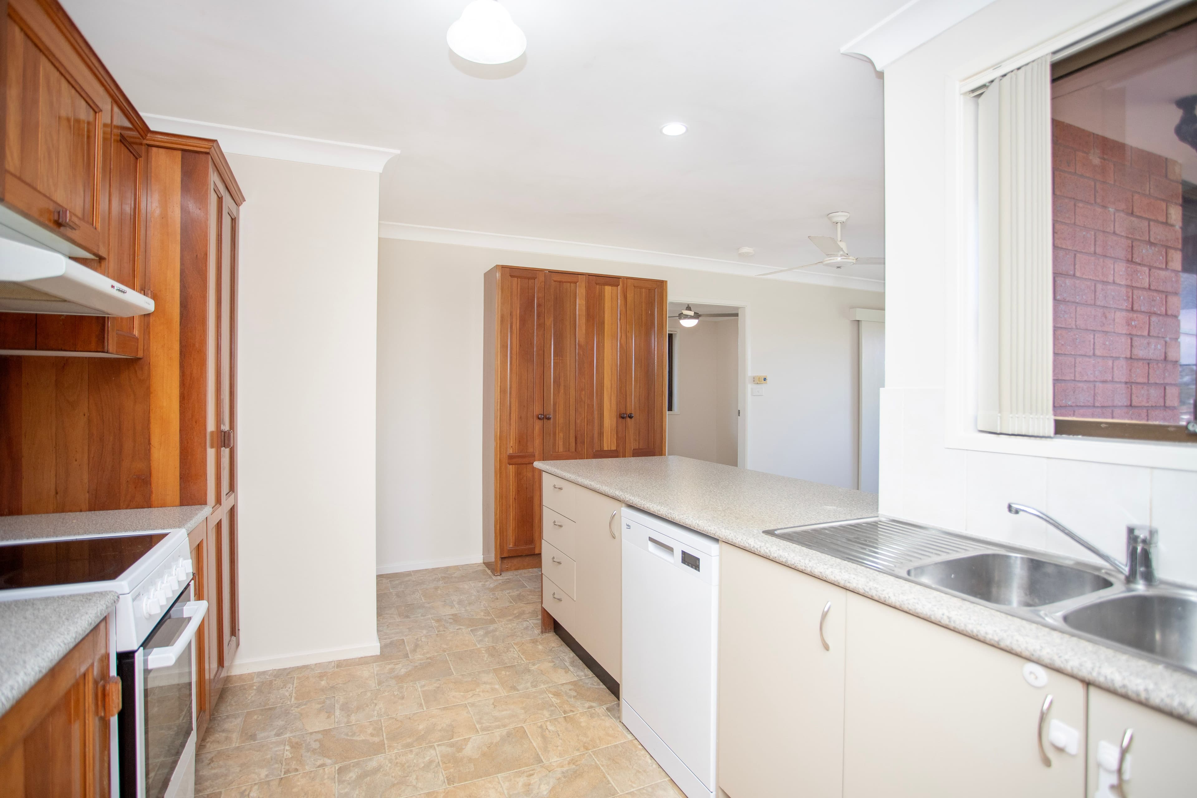 13 Gunbar Road, Taree NSW 2430, Taree - Thumbnail 5