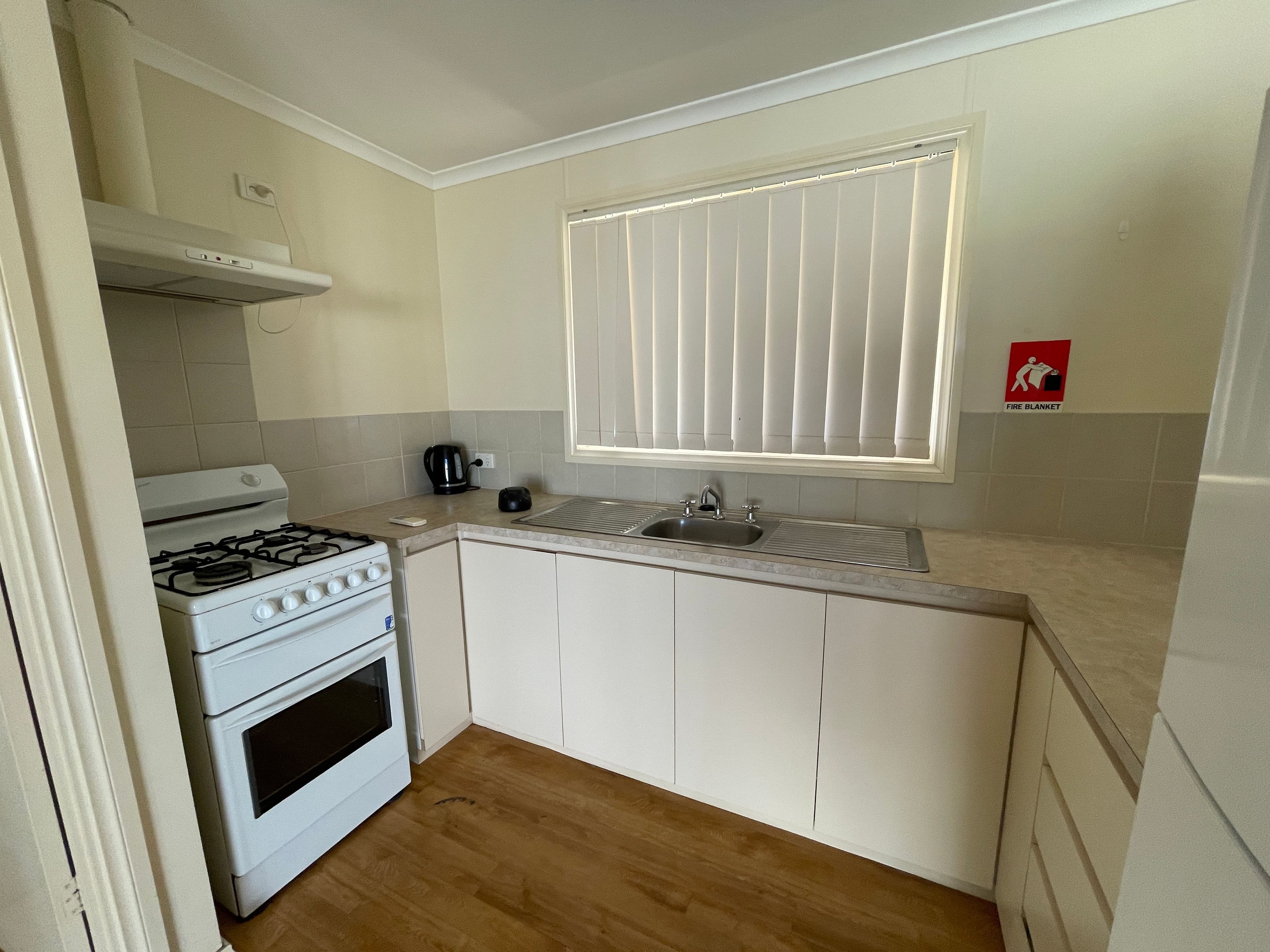 11B McGrath Avenue, Onslow WA 6710, Onslow - Thumbnail 2